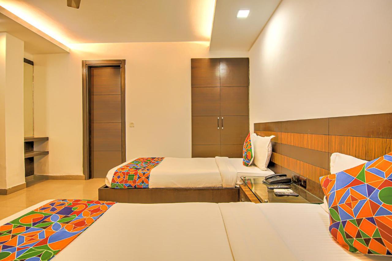 FabHotel Le Grand Neu-Delhi Exterior foto